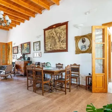 Villa Fuente Victoria *