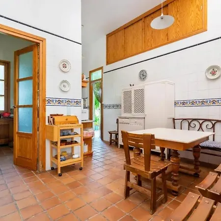 Villa Fuente Victoria Βίλα